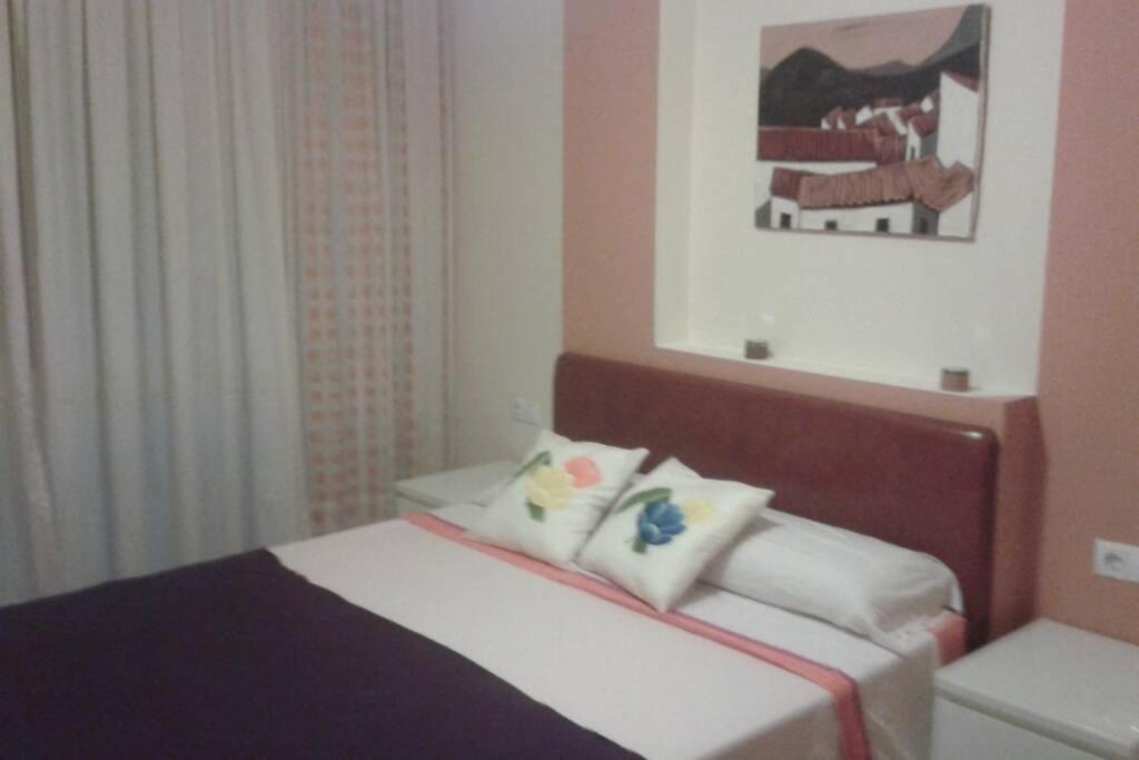 Bonito Apartamento Cerca Del Puerto Málaga Kültér fotó